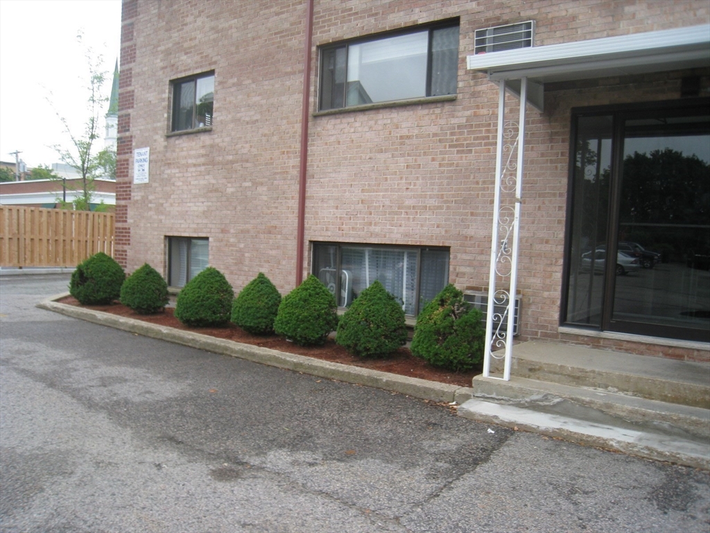 763 Main Street, Unit 46 Waltham, MA 02451 - Photo 2 of 11