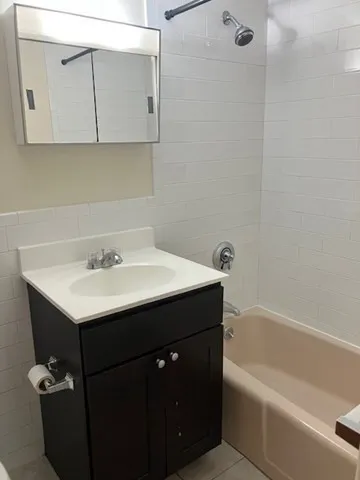 $1,975 | 763 Main Street, Unit 46, Waltham, MA 02451