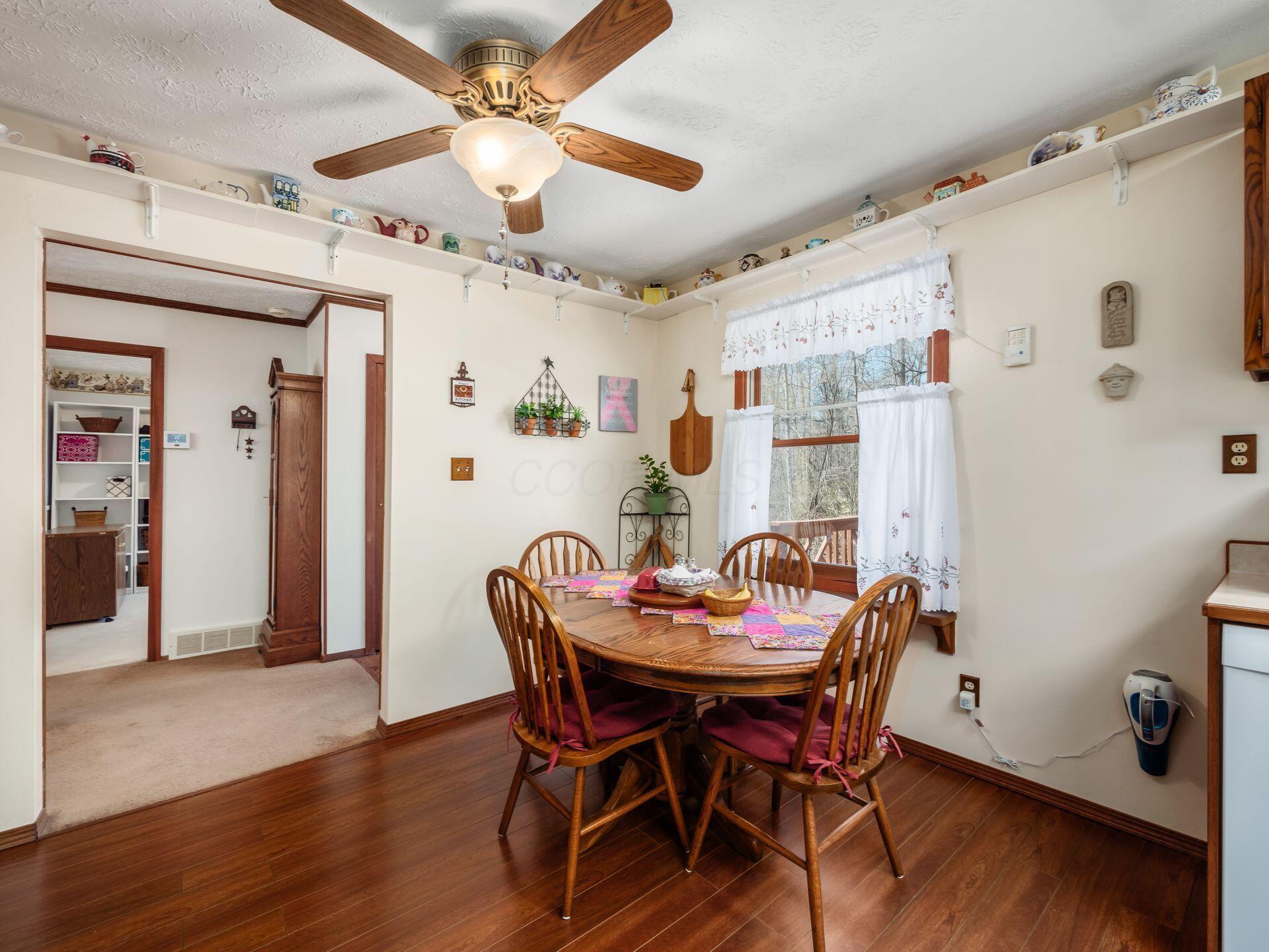 12741 Goodman Road Ashville, OH 43103 - Photo 15 of 61 Eat-In Area