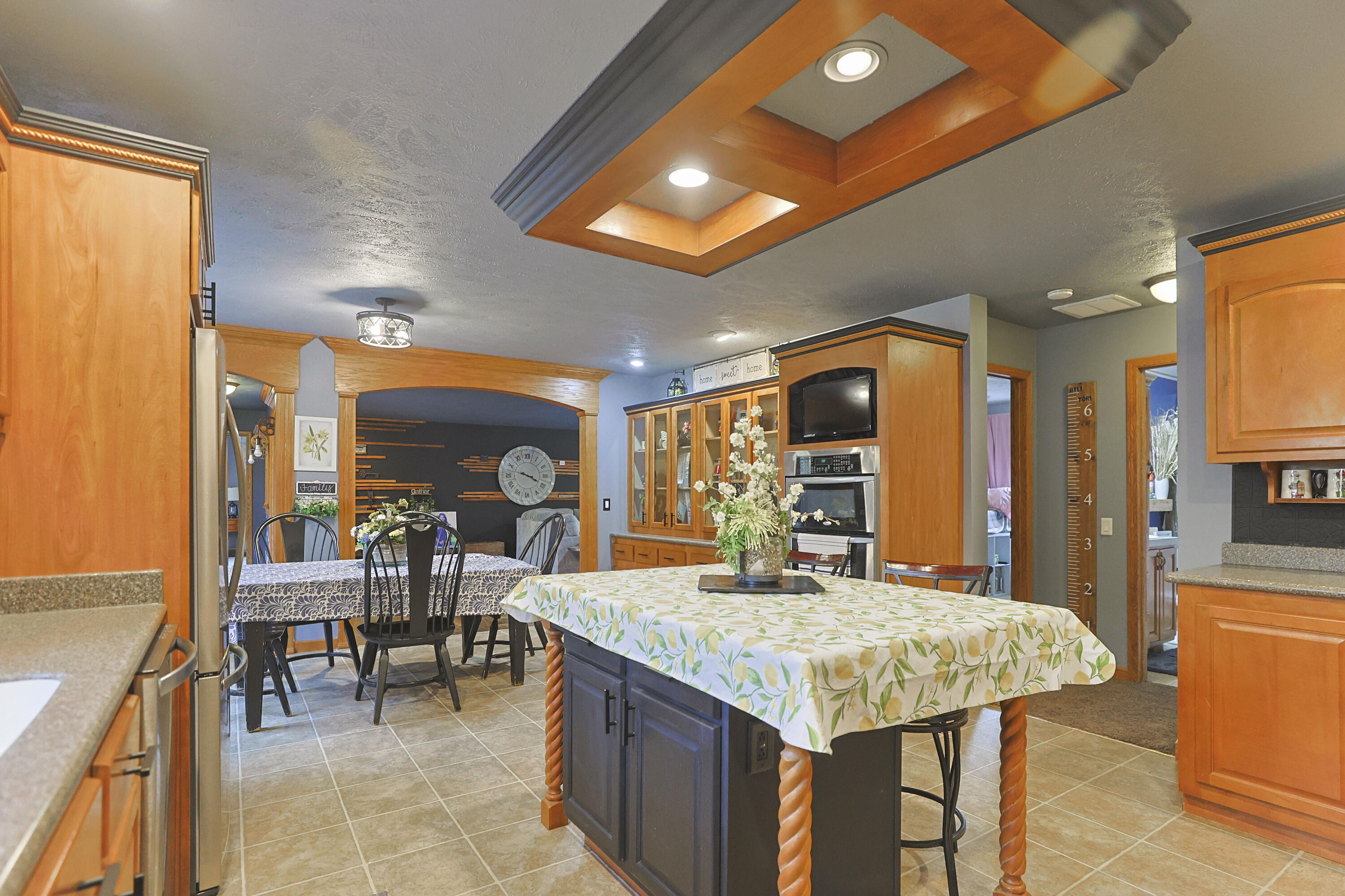 66082 Victoria Lane Cassopolis, MI 49031 - Photo 15 of 64 66082 Victoria_2025_IMG_9519