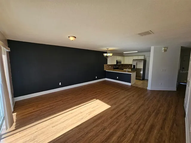 $2,200 | 608 Cresting Oak Circle, Unit 28, Orlando, FL 32824