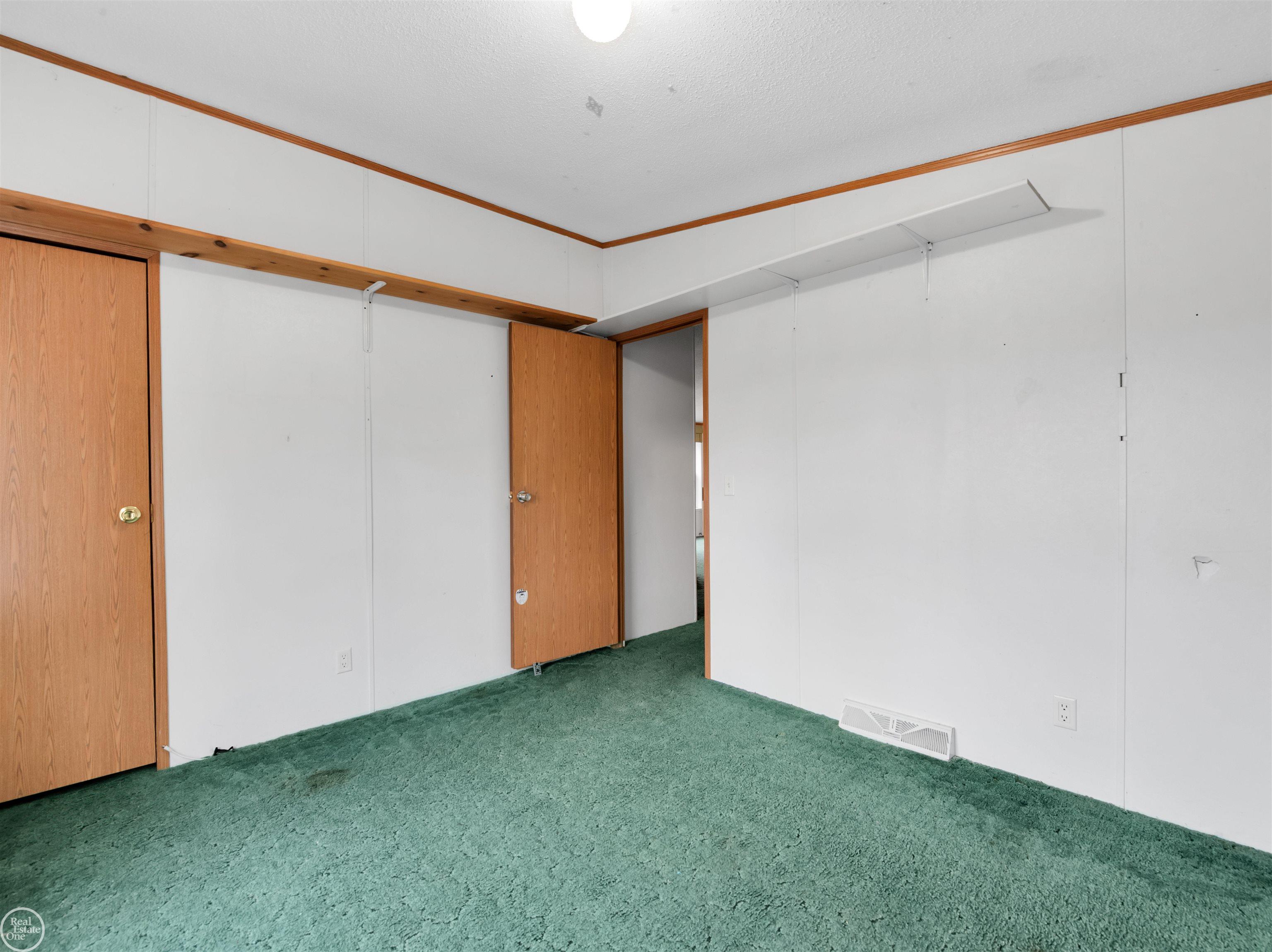 6422 Short Cut Road Marine City, MI 48039 - Photo 20 of 34 50162236-2d46b6cd-d126-4d95-9b81-274de82c9108.JPG
