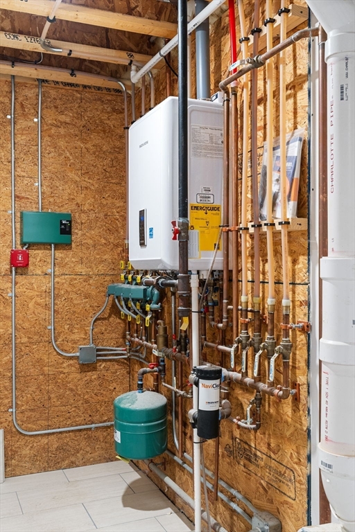 241 Plain Street Lowell, MA 01852 - Photo 26 of 33