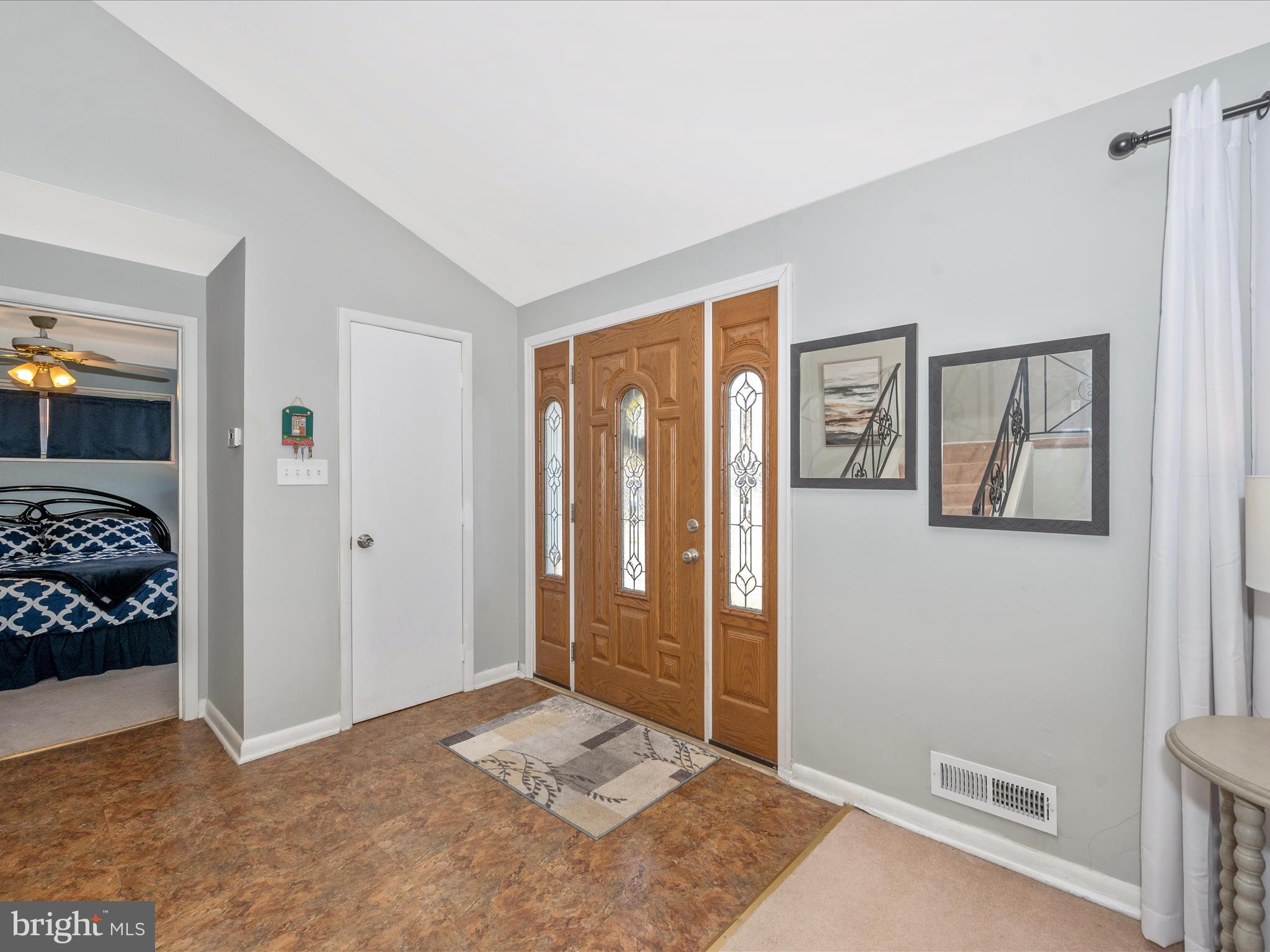 13206 Bluhill Road Silver Spring, MD 20906 - Photo 3 of 57 Entry