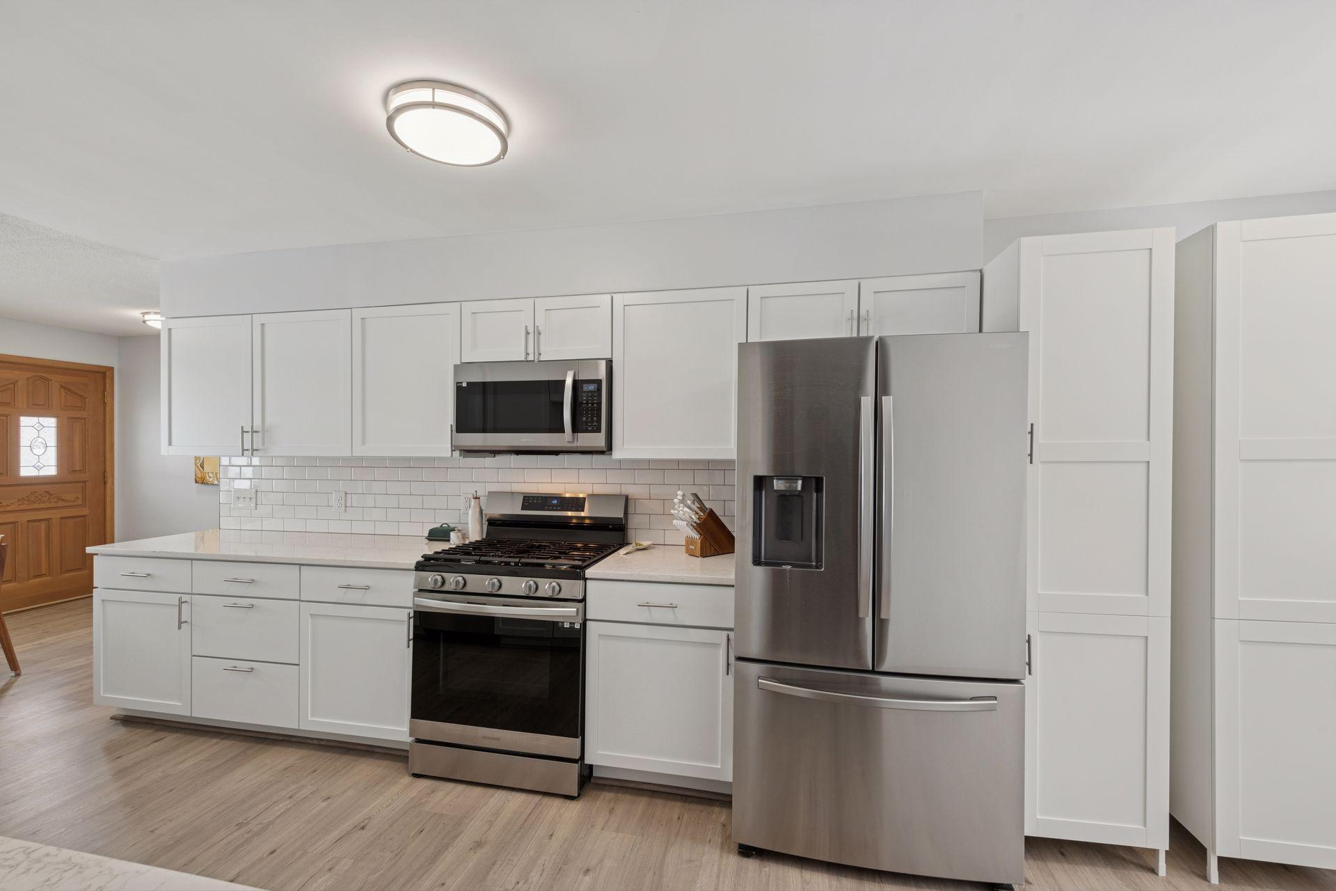 2400 Cedarwood Ridge Minnetonka, MN 55305 - Photo 11 of 36