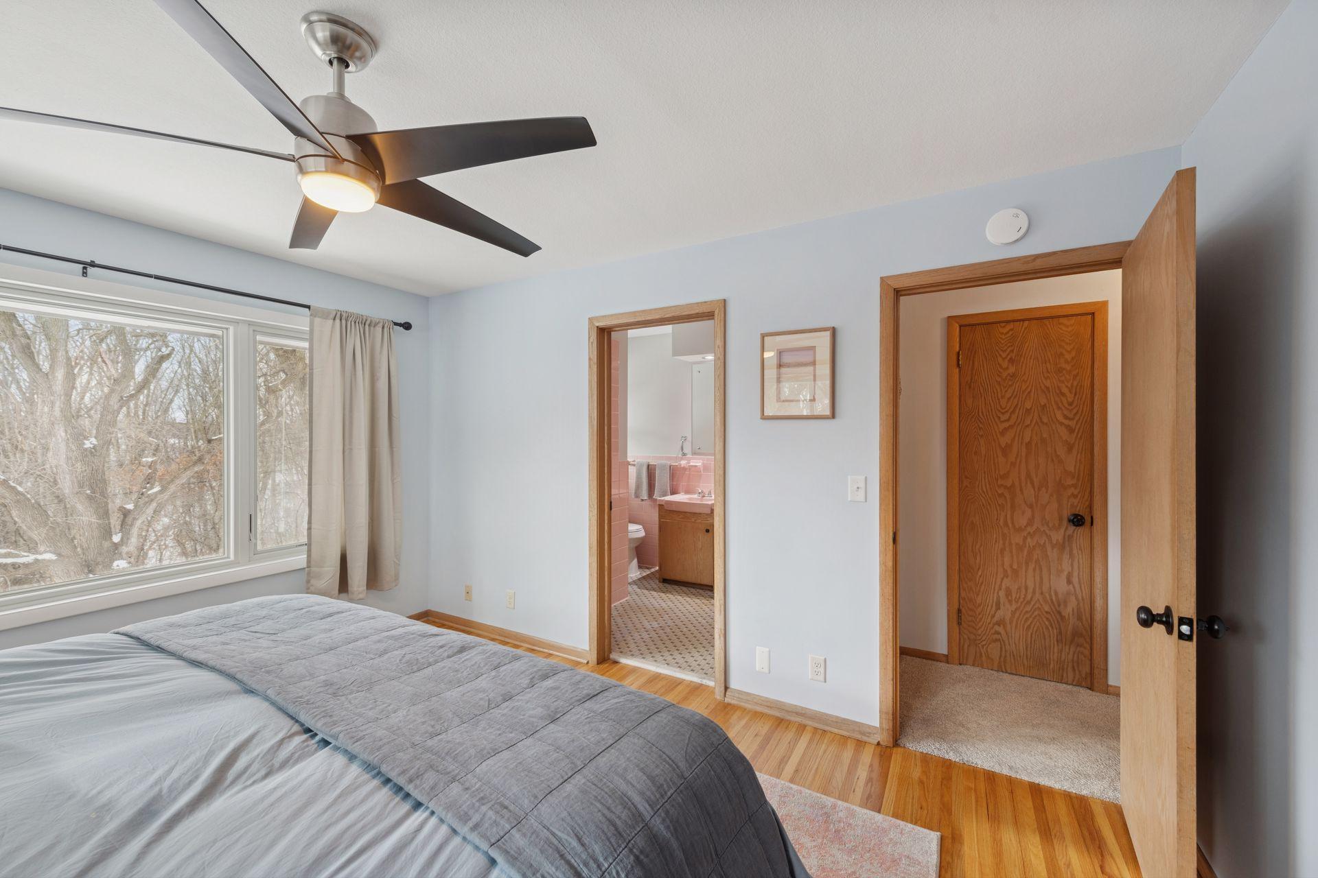 2400 Cedarwood Ridge Minnetonka, MN 55305 - Photo 13 of 36