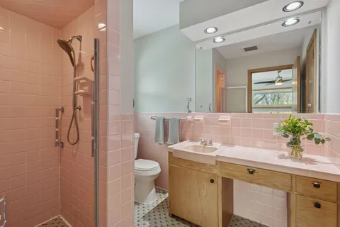 $575,000 | 2400 Cedarwood Ridge, Minnetonka, MN 55305