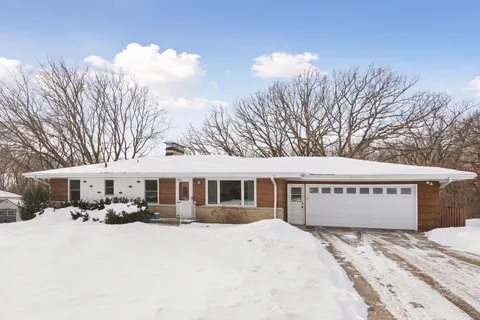 $575,000 | 2400 Cedarwood Ridge, Minnetonka, MN 55305