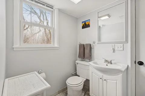 $575,000 | 2400 Cedarwood Ridge, Minnetonka, MN 55305