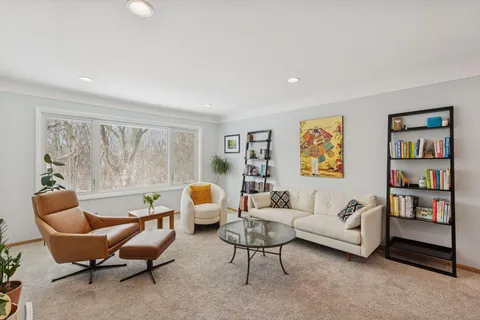 $575,000 | 2400 Cedarwood Ridge, Minnetonka, MN 55305