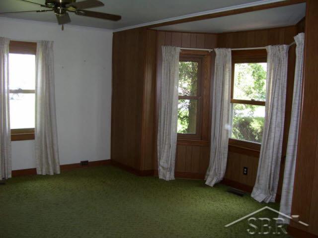 20033645-6.JPG