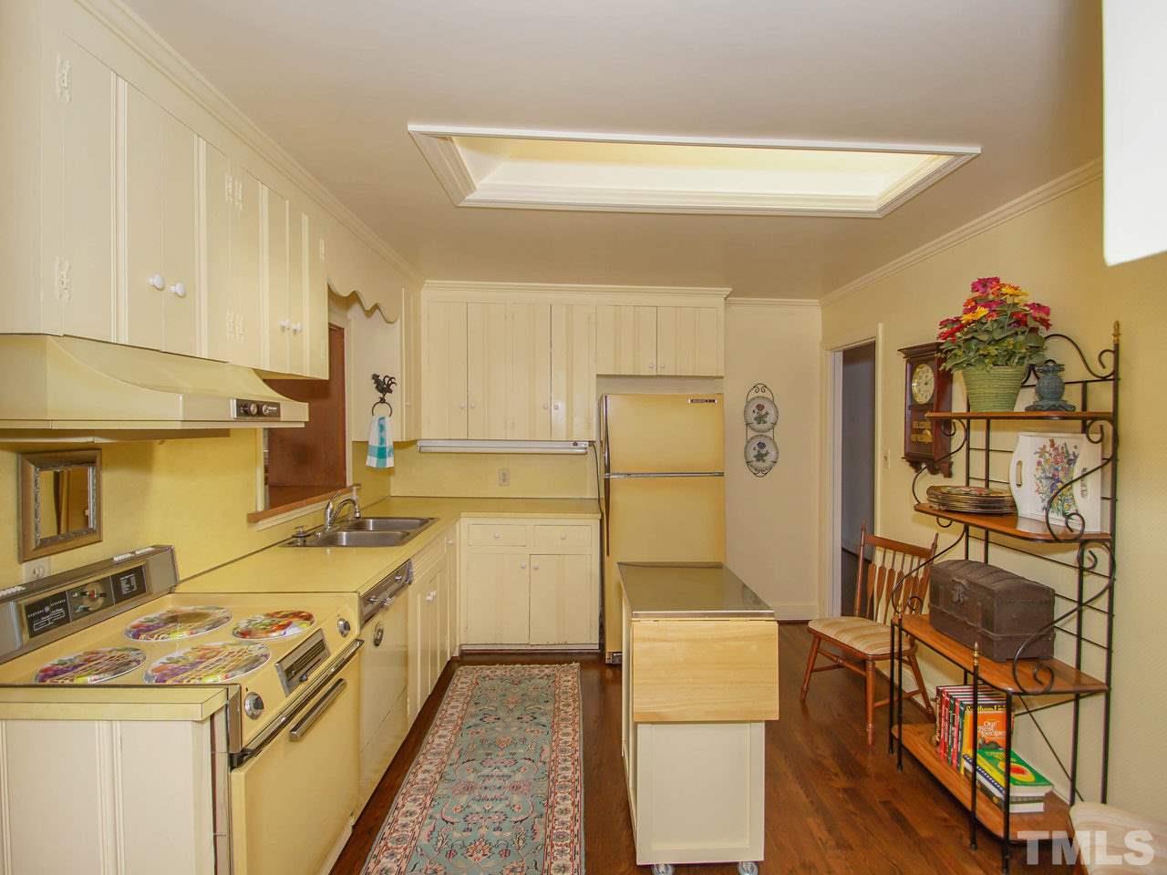 3429 Leonard Street Raleigh, NC 27607 - Photo 9 of 25