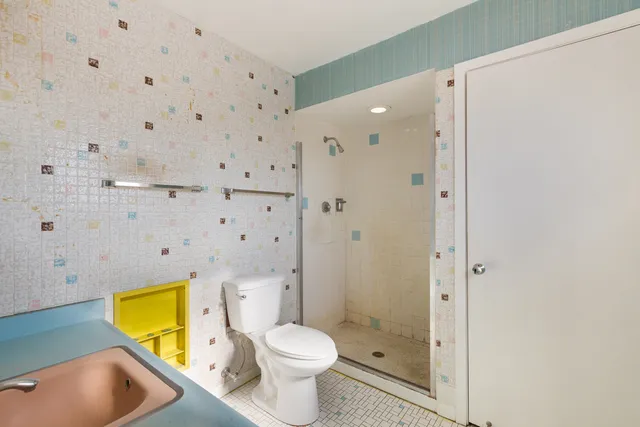 $450,000 | 7745 Beckwith Road, Morton Grove, IL 60053