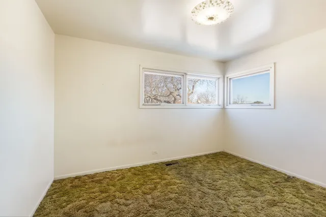 $450,000 | 7745 Beckwith Road, Morton Grove, IL 60053