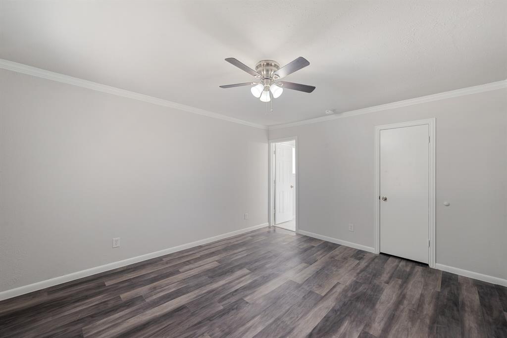 2038 Ash Hill Road Carrollton, TX 75007 - Photo 9 of 28 a view of an empty room