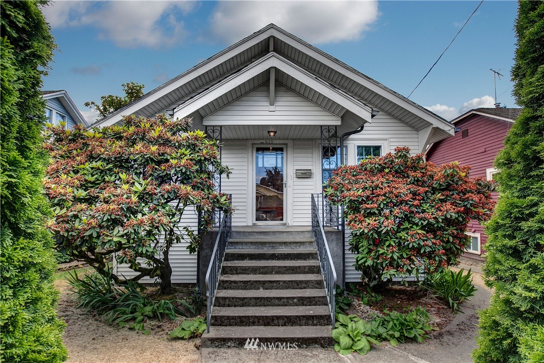 515 North 80th Street Seattle, WA 98103 - Photo 1 of 12 Gallery Image 1