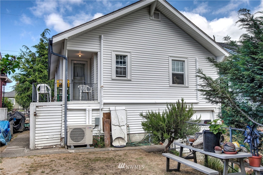 515 North 80th Street Seattle, WA 98103 - Photo 9 of 12 Gallery Image 9