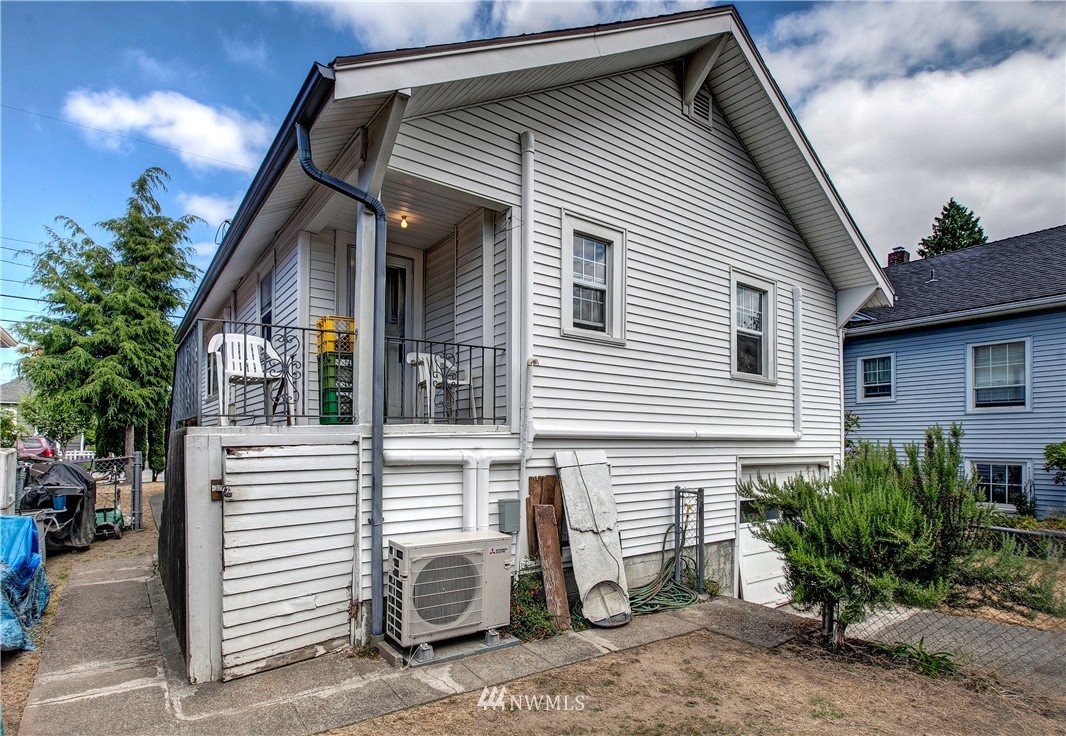 515 North 80th Street Seattle, WA 98103 - Photo 10 of 12 Gallery Image 10