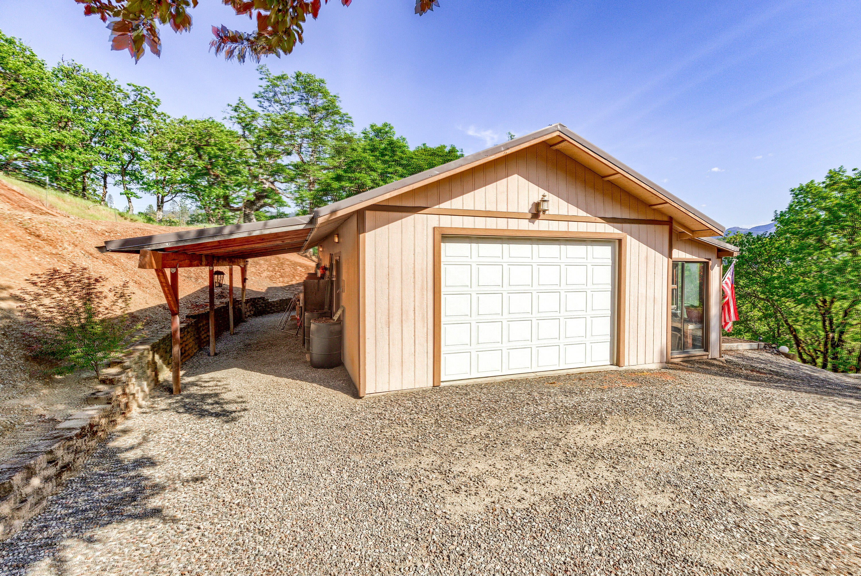 3852 North River Road Gold Hill, OR 97525 - Photo 29 of 39 Detached Garage, Carport, & Greenhouse