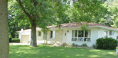 406 Elizabeth Road Oregon, IL 61061 - Photo 2 of 3 Gallery Image 2