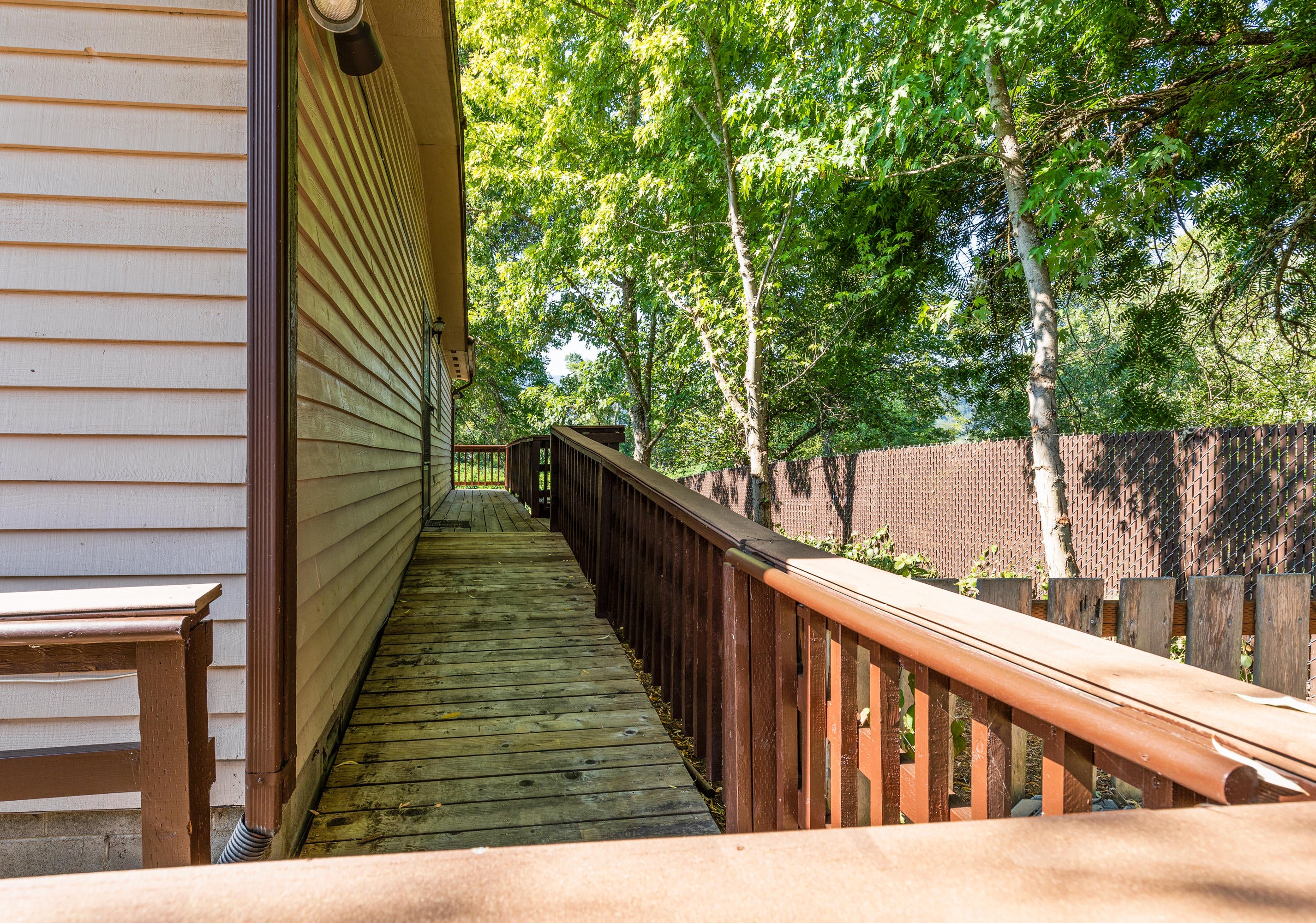 6745 North Applegate Road Grants Pass, OR 97527 - Photo 49 of 82 9R9A9440
