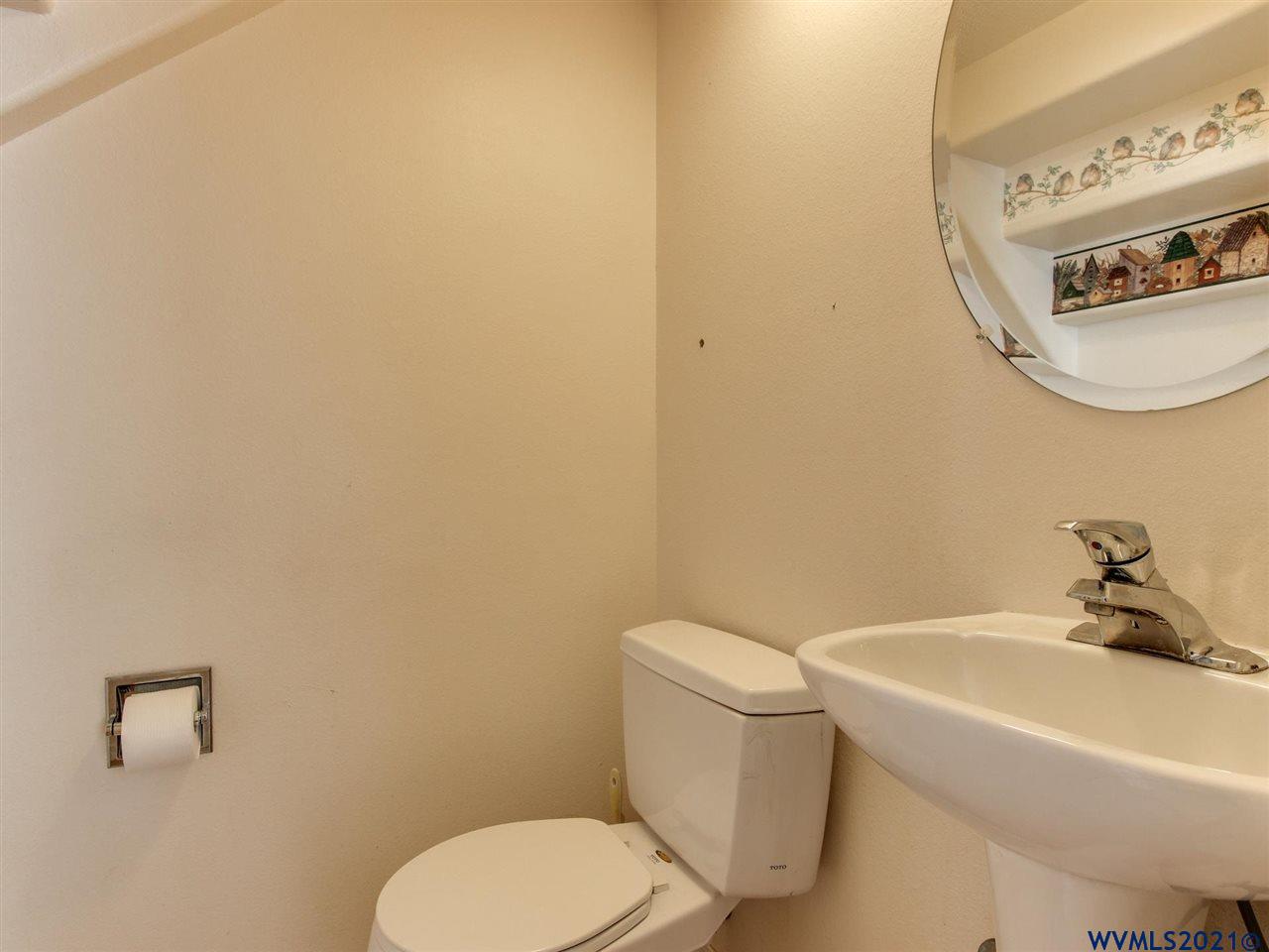 115 James Howe Road Dallas, OR 97338 - Photo 9 of 32