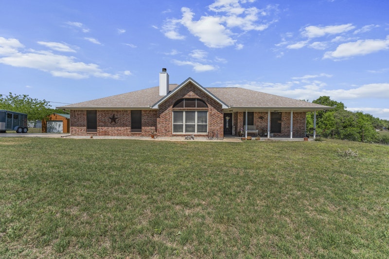 249 County Road 4961 Kempner, TX 76539 - Photo 31 of 31 a front view of a house with a yard