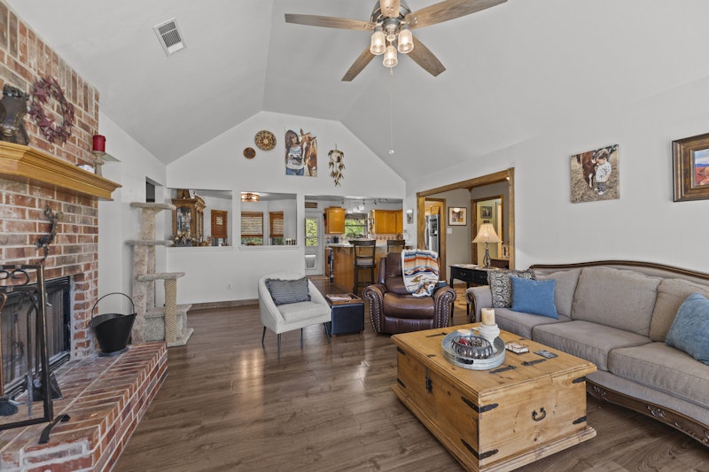 249 County Road 4961 Kempner, TX 76539 - Photo 9 of 31 a living room with furniture and wooden floor