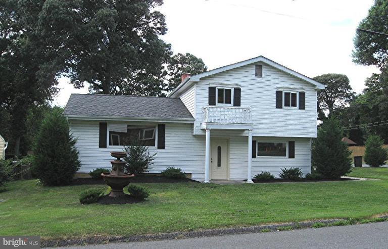 160 Barbara Road Severna Park, MD 21146 - Photo 1 of 15 Exterior (Main)