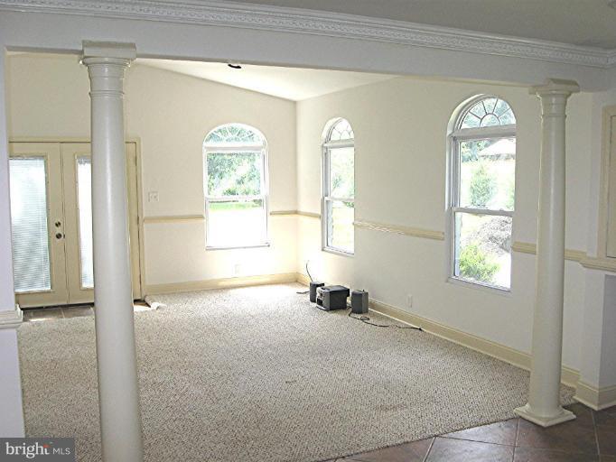 160 Barbara Road Severna Park, MD 21146 - Photo 6 of 15 Family Room