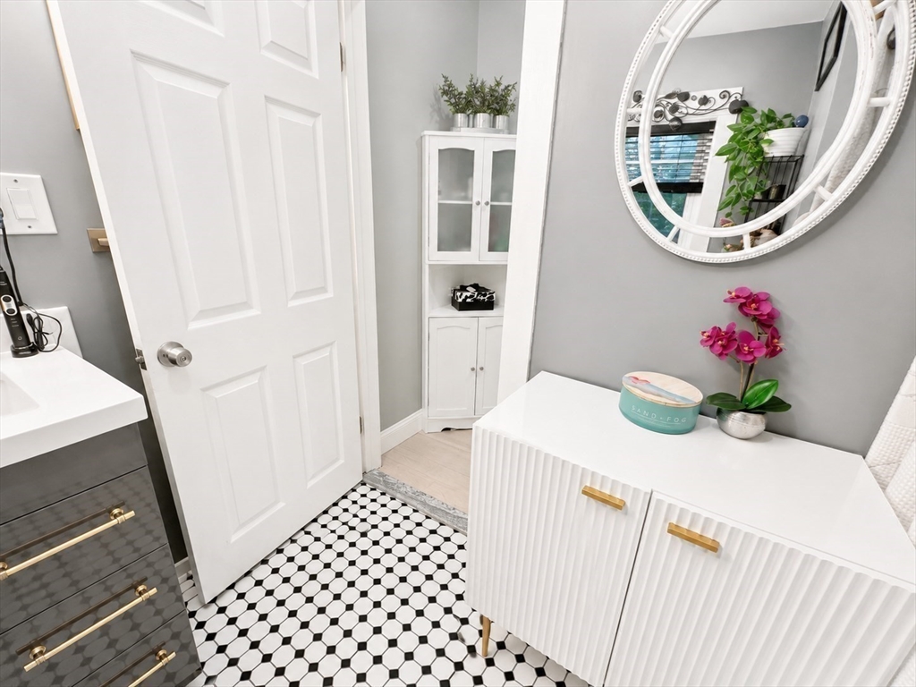 32 Turner Road Oxford, MA 01537 - Photo 26 of 40 Gallery Image 26