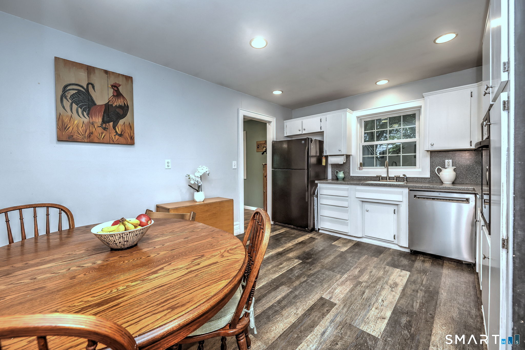 265 Shelter Rock Road Fairfield, CT 06825 - Photo 9 of 32