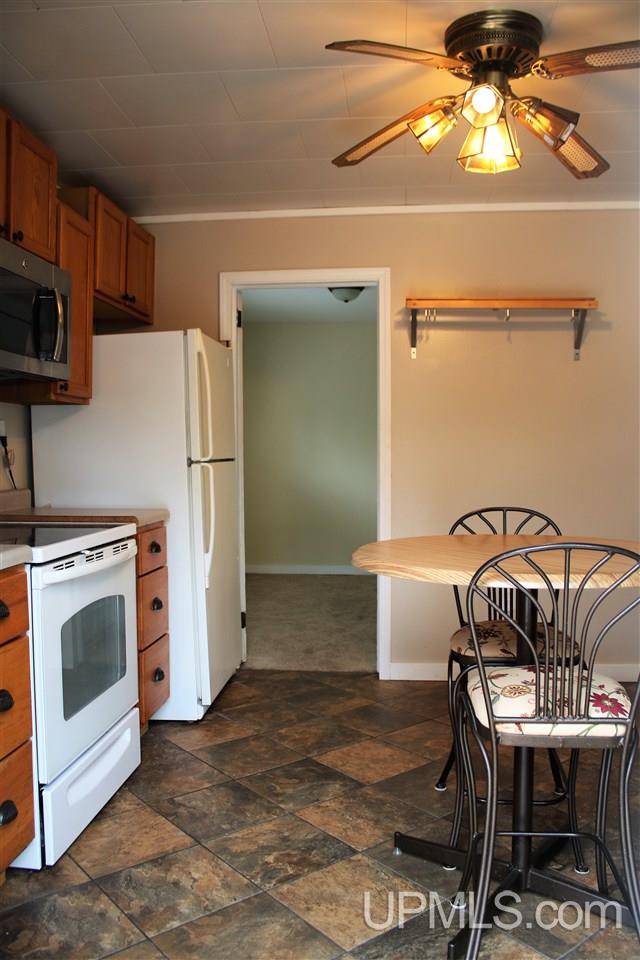 766 Poplar Street Ishpeming, MI 49849 - Photo 5 of 36 Gallery Image 5