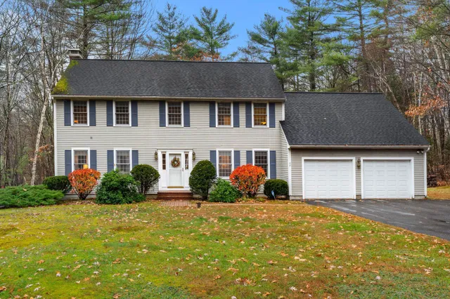 $899,000 | 77 Stowell Road, Bedford, NH 03110