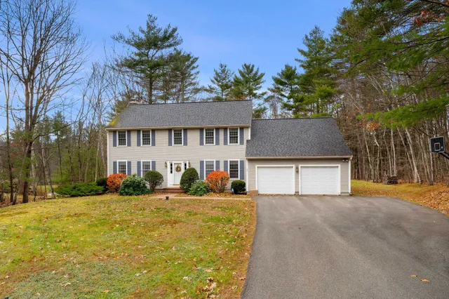 $899,000 | 77 Stowell Road, Bedford, NH 03110