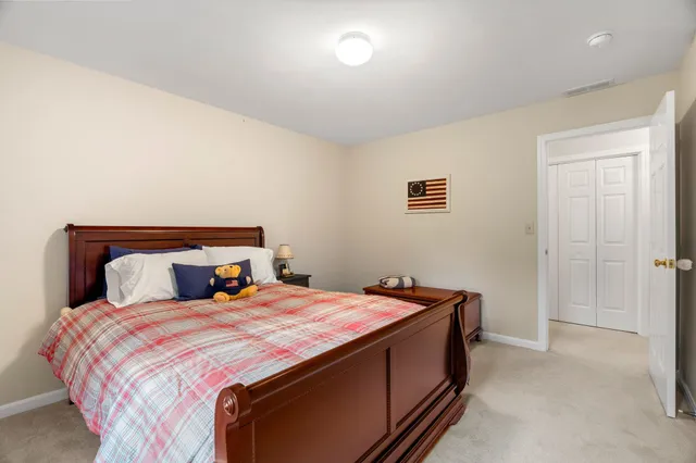 $899,000 | 77 Stowell Road, Bedford, NH 03110