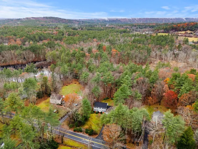 $899,000 | 77 Stowell Road, Bedford, NH 03110