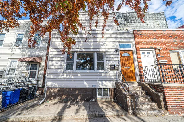 $898,000 | 58-07 Maspeth Avenue | Maspeth
