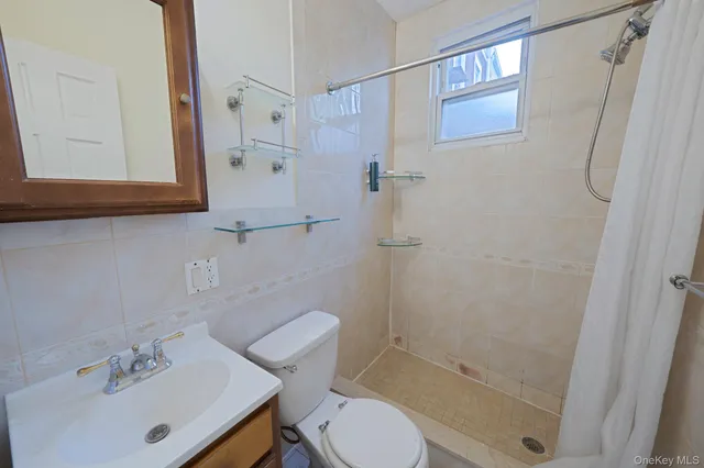 $898,000 | 58-07 Maspeth Avenue | Maspeth