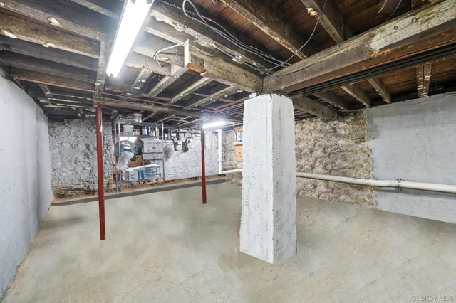 $898,000 | 58-07 Maspeth Avenue | Maspeth