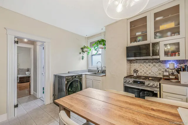 $898,000 | 58-07 Maspeth Avenue | Maspeth