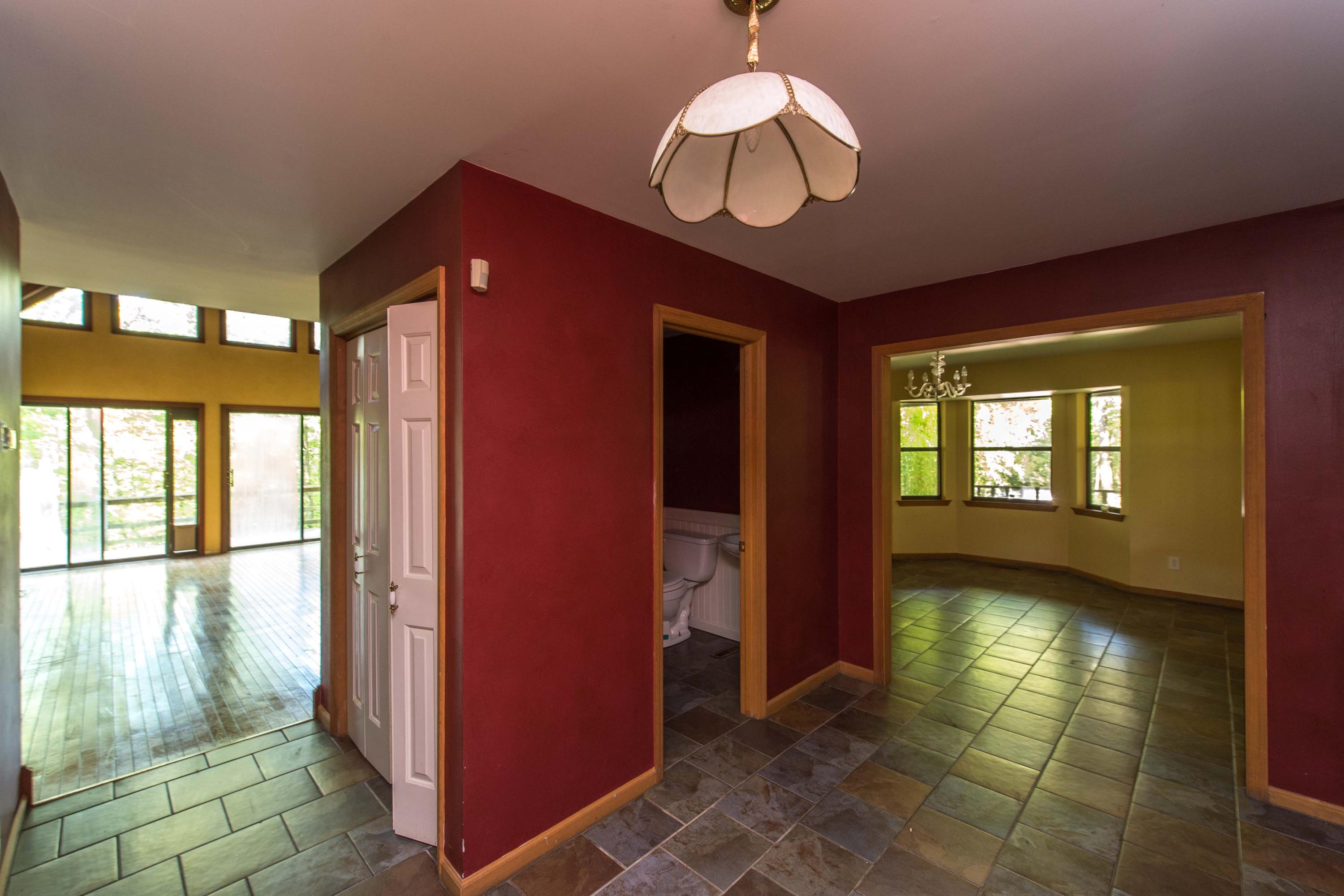 Entry way