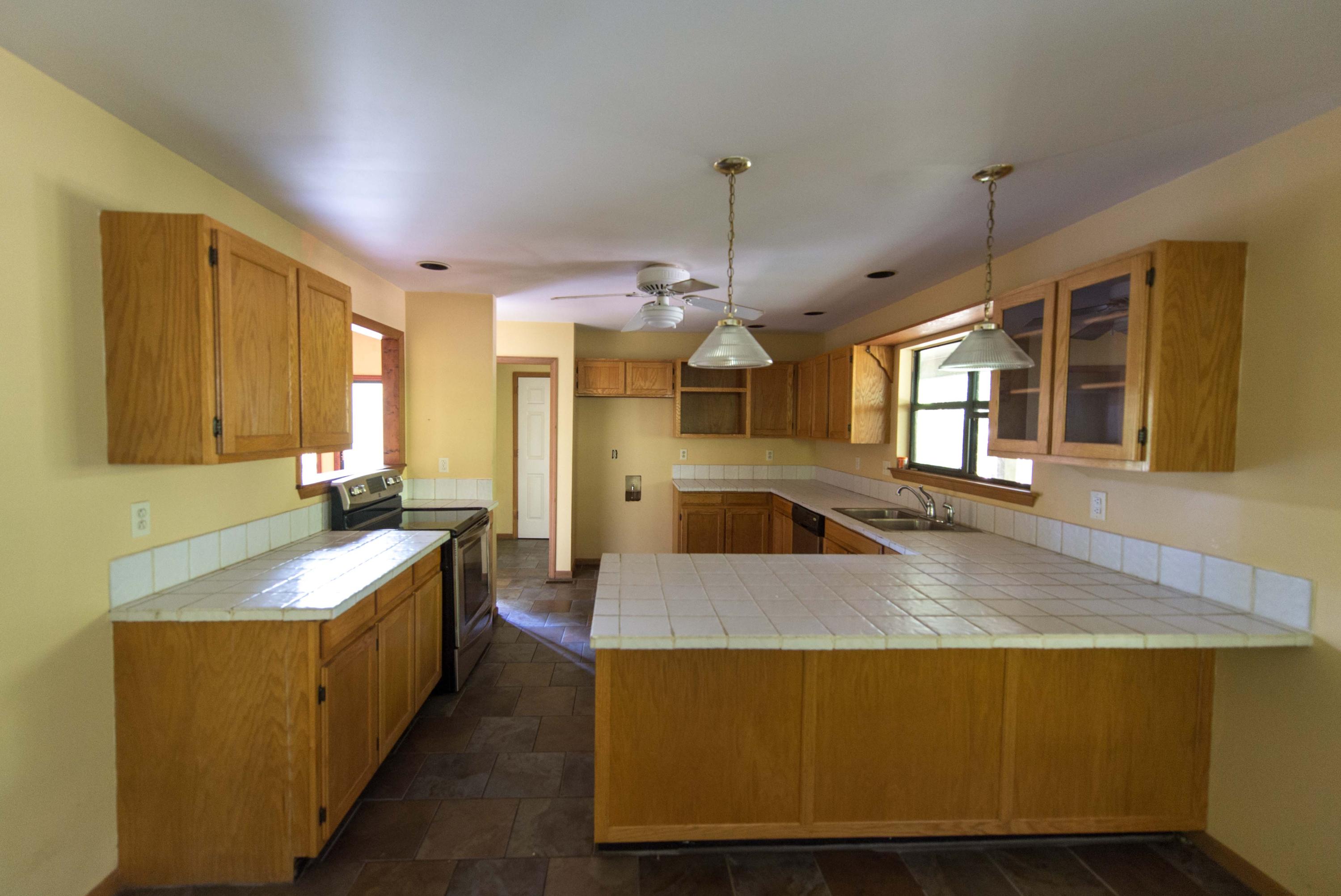 2244 Little Bend Road Signal Mountain, TN 37377 - Photo 11 of 40 Open eat-in kitchen
