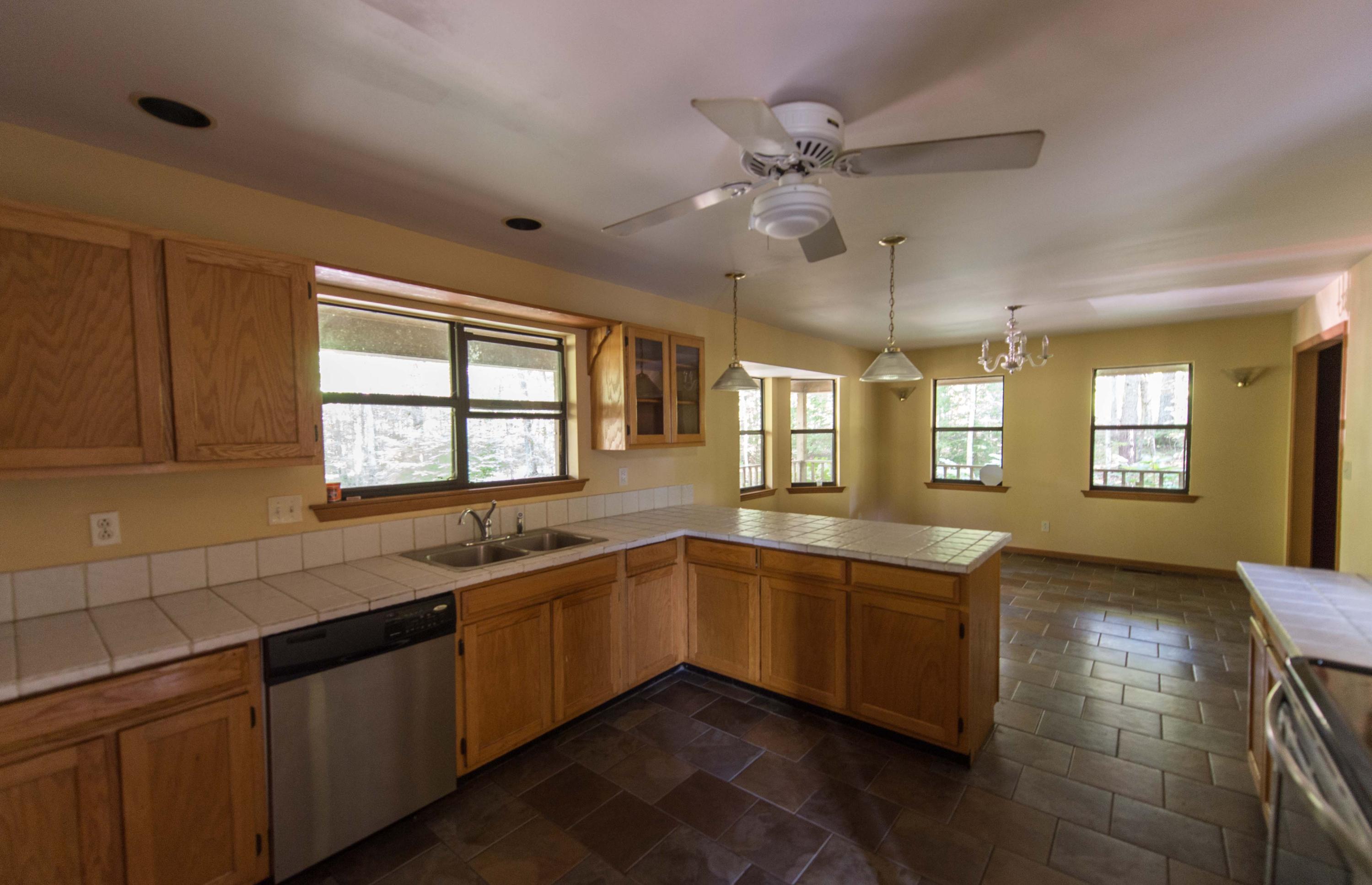 2244 Little Bend Road Signal Mountain, TN 37377 - Photo 15 of 40 Open eat-in kitchen