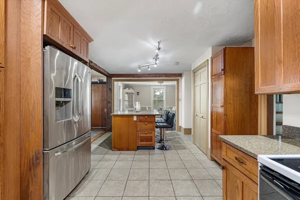 $649,900 | 250 Shrewsbury Street, Holden, MA 01520