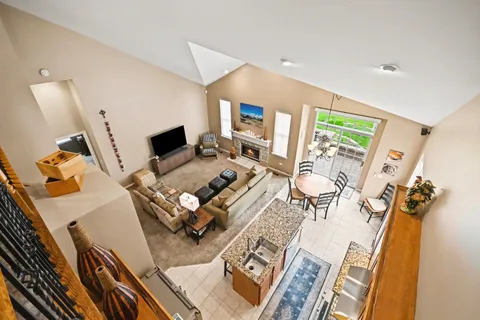 $574,999 | 1179 Kingsley Lane, Aurora, IL 60505