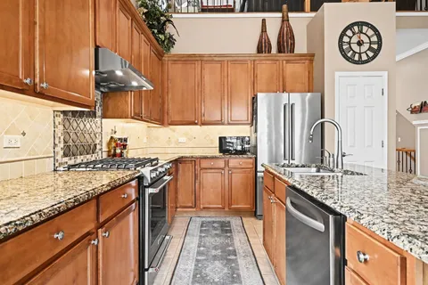 $574,999 | 1179 Kingsley Lane, Aurora, IL 60505