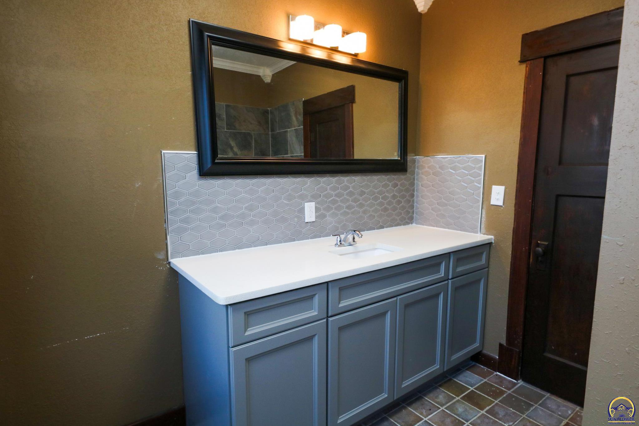 902 South 7th Street Burlington, KS 66839 - Photo 15 of 55