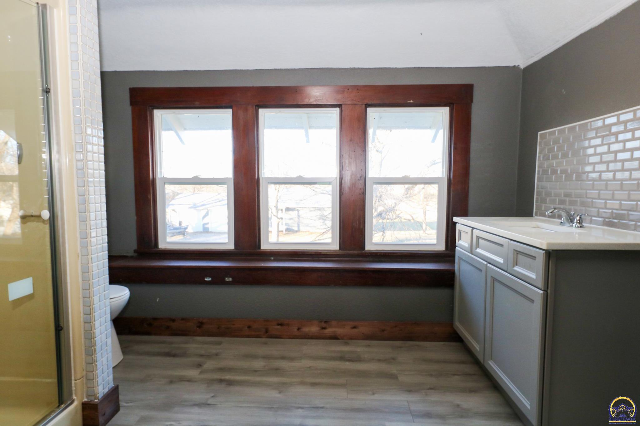 902 South 7th Street Burlington, KS 66839 - Photo 17 of 55