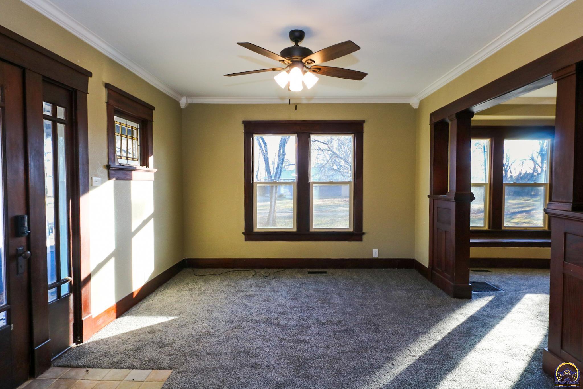 902 South 7th Street Burlington, KS 66839 - Photo 2 of 55